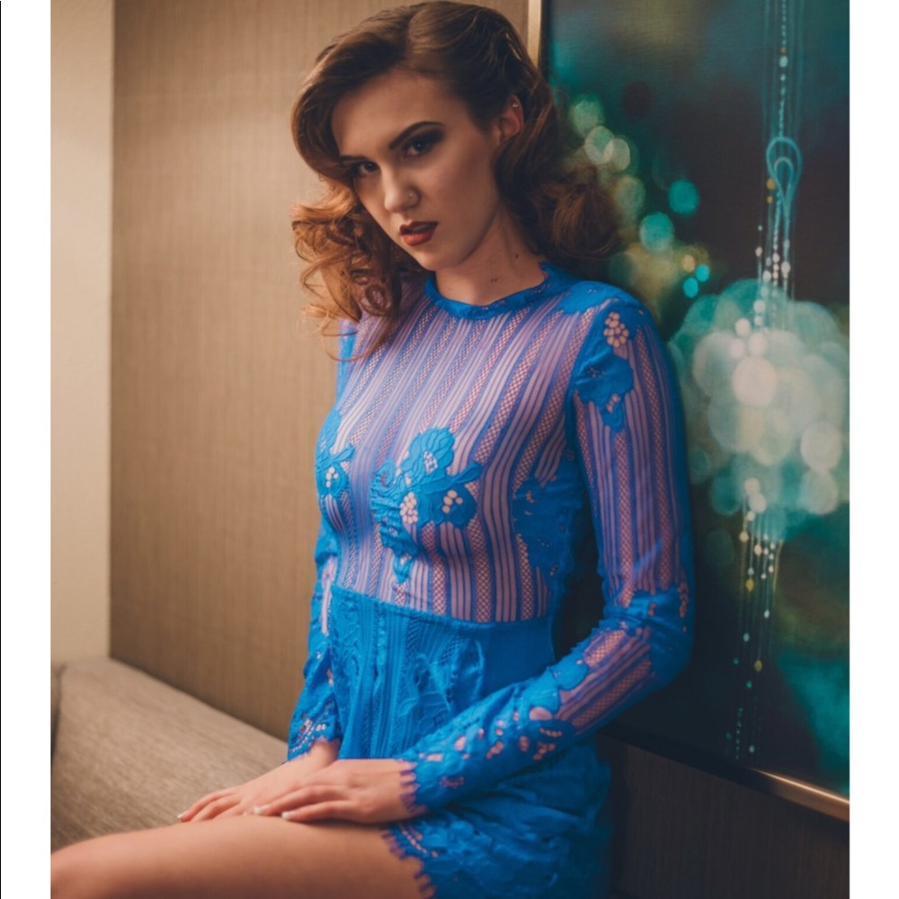 Royal Blue Lace Romper. See through top💙like new.
